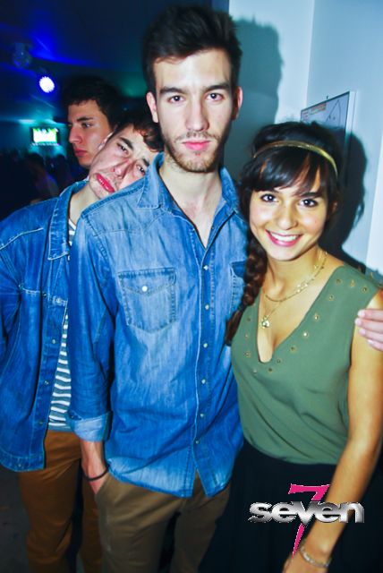 Cliquer pour voir l'image en taille réelle