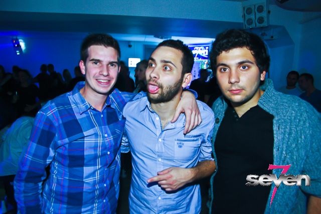 Cliquer pour voir l'image en taille réelle