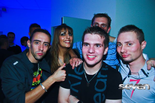 Cliquer pour voir l'image en taille réelle