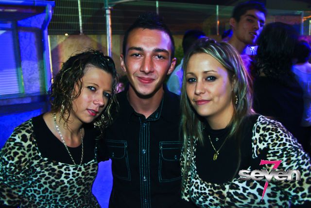 Cliquer pour voir l'image en taille réelle