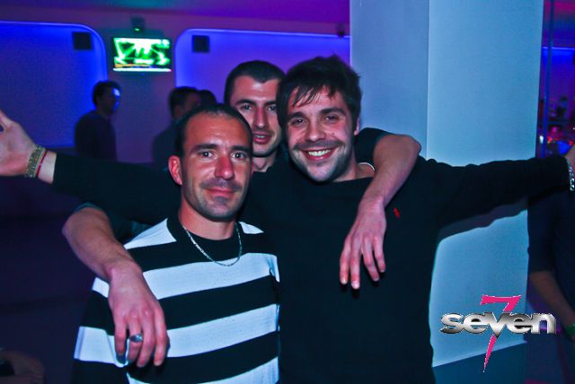 Cliquer pour voir l'image en taille réelle