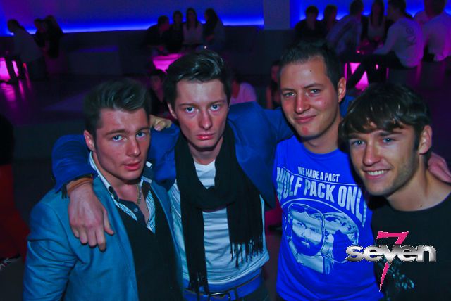 Cliquer pour voir l'image en taille réelle