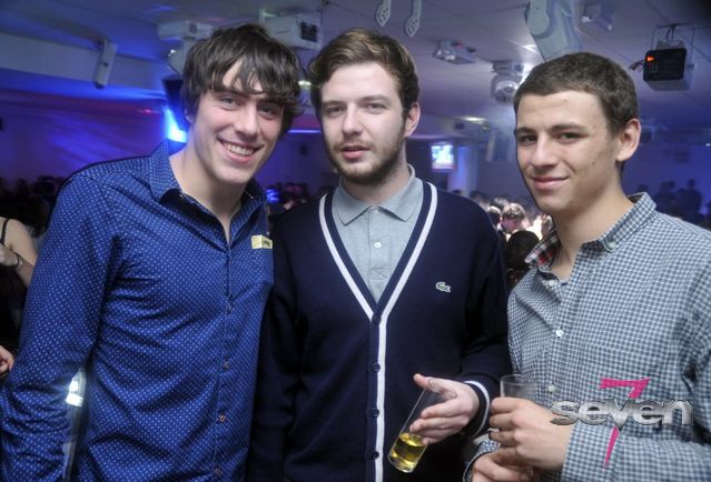 Cliquer pour voir l'image en taille réelle