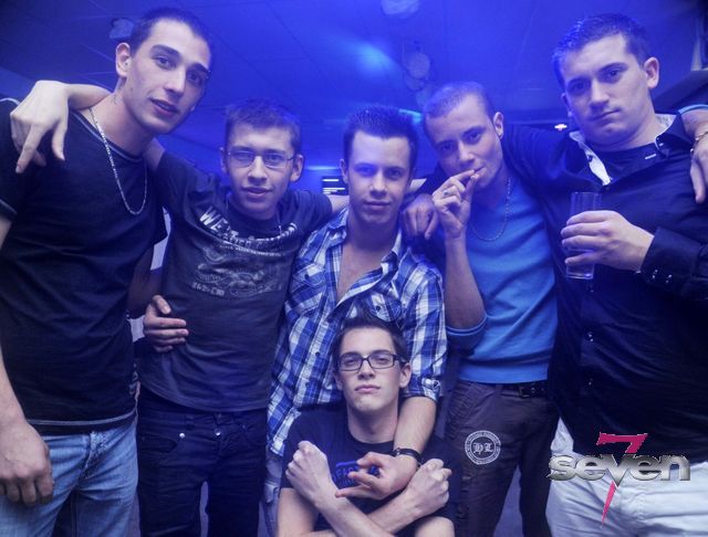 Cliquer pour voir l'image en taille réelle