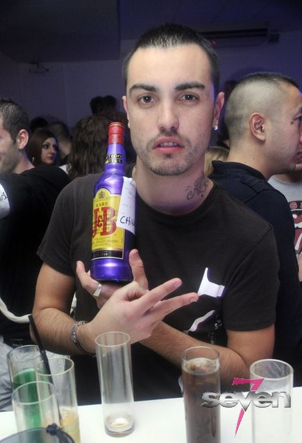 Cliquer pour voir l'image en taille réelle