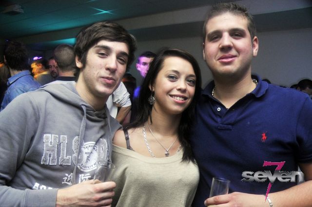 Cliquer pour voir l'image en taille réelle