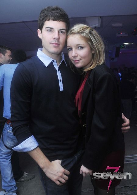 Cliquer pour voir l'image en taille réelle