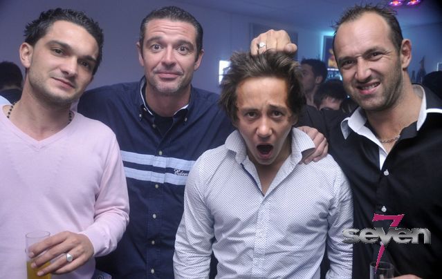 Cliquer pour voir l'image en taille réelle