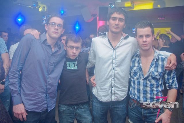 Cliquer pour voir l'image en taille réelle