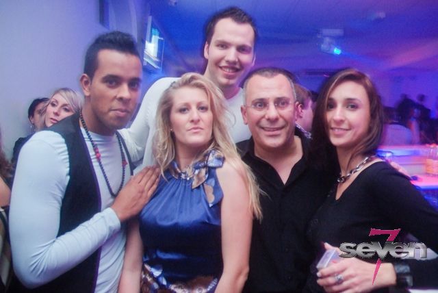 Cliquer pour voir l'image en taille réelle