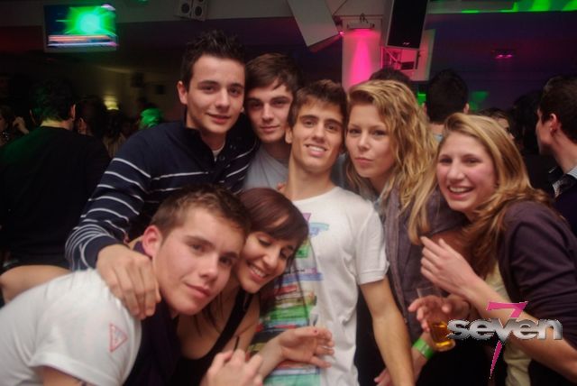 Cliquer pour voir l'image en taille réelle