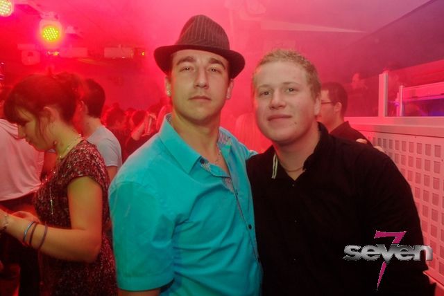 Cliquer pour voir l'image en taille réelle