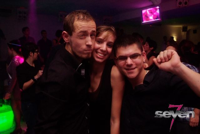 Cliquer pour voir l'image en taille réelle