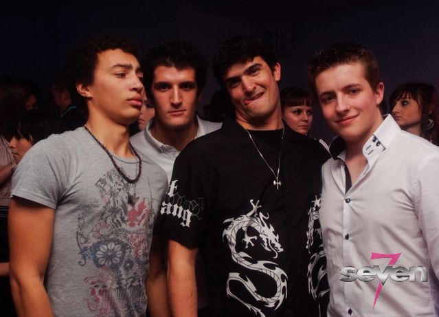 Cliquer pour voir l'image en taille réelle