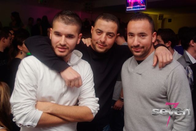 Cliquer pour voir l'image en taille réelle