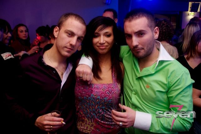 Cliquer pour voir l'image en taille réelle