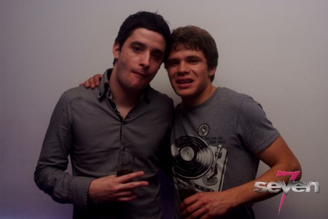 Cliquer pour voir l'image en taille réelle