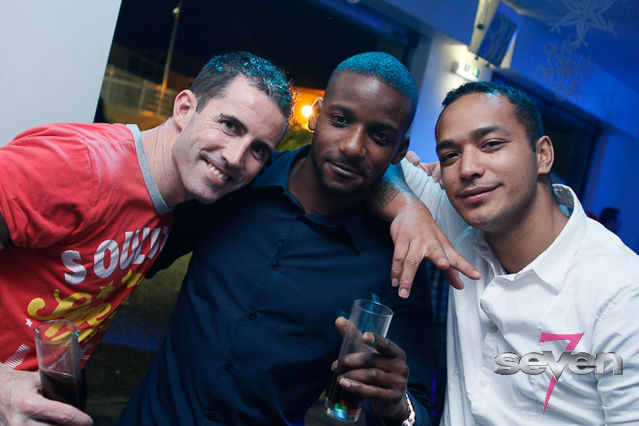 Cliquer pour voir l'image en taille réelle