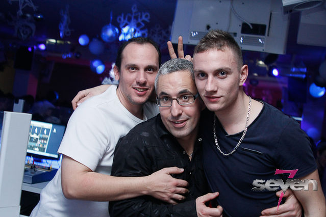 Cliquer pour voir l'image en taille réelle