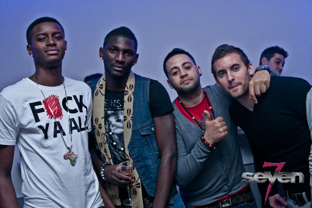 Cliquer pour voir l'image en taille réelle