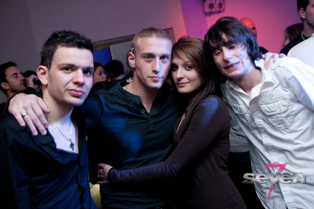 Cliquer pour voir l'image en taille réelle