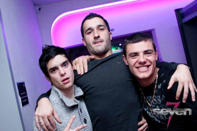 Cliquer pour voir l'image en taille réelle