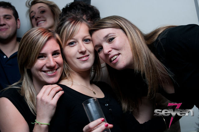 Cliquer pour voir l'image en taille réelle