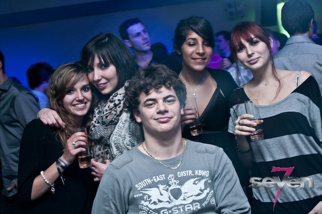 Cliquer pour voir l'image en taille réelle