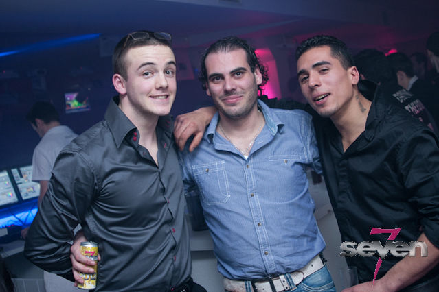 Cliquer pour voir l'image en taille réelle