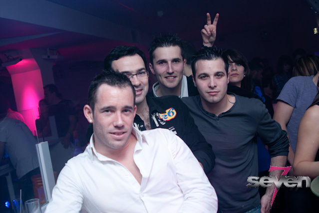 Cliquer pour voir l'image en taille réelle