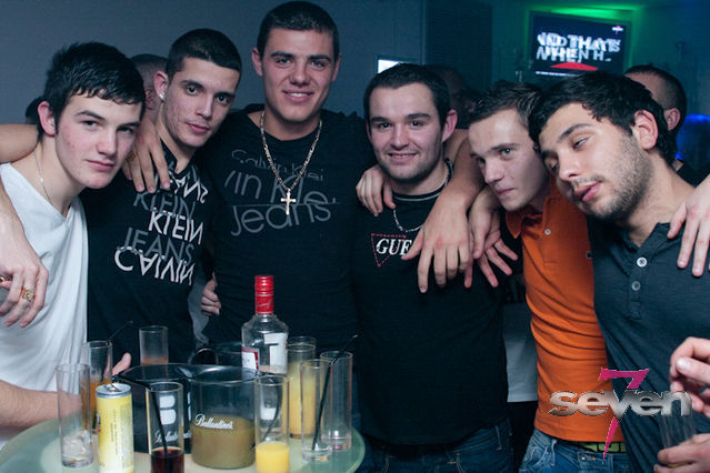 Cliquer pour voir l'image en taille réelle