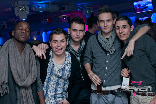 Cliquer pour voir l'image en taille réelle