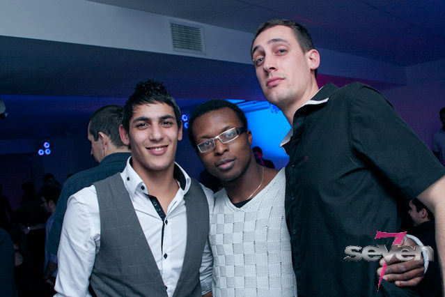 Cliquer pour voir l'image en taille réelle