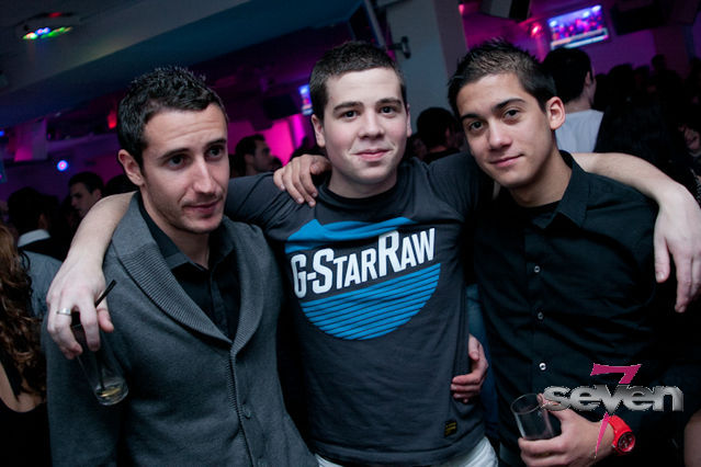 Cliquer pour voir l'image en taille réelle