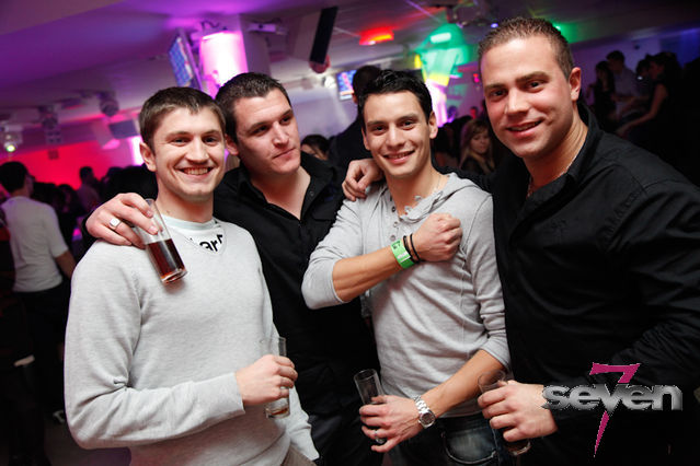 Cliquer pour voir l'image en taille réelle