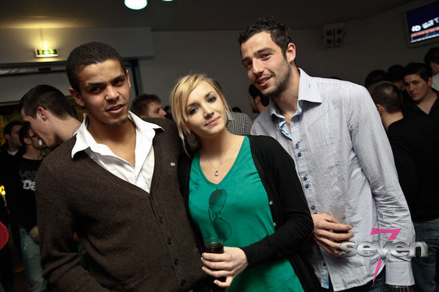 Cliquer pour voir l'image en taille réelle