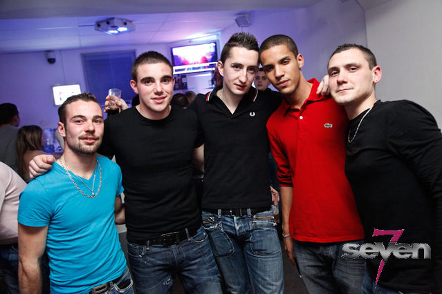 Cliquer pour voir l'image en taille réelle