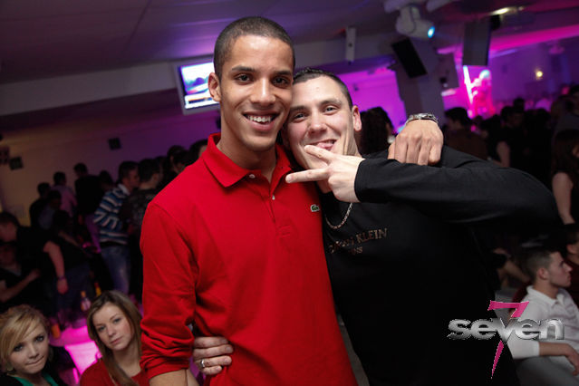 Cliquer pour voir l'image en taille réelle