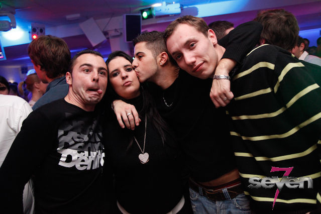 Cliquer pour voir l'image en taille réelle