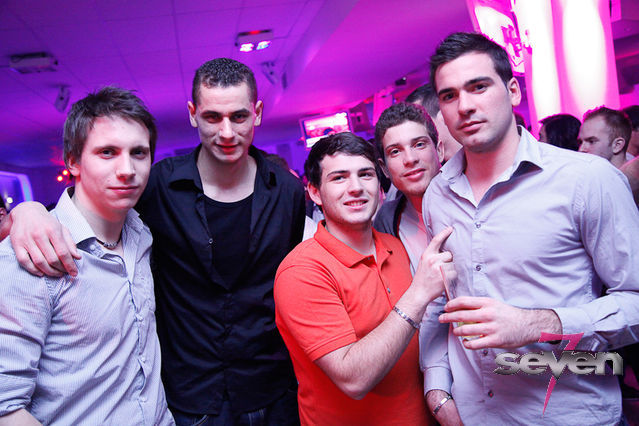 Cliquer pour voir l'image en taille réelle