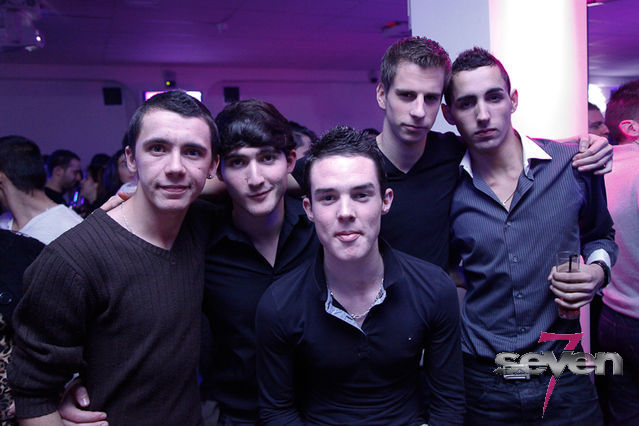 Cliquer pour voir l'image en taille réelle