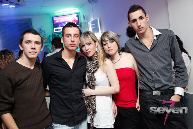 Cliquer pour voir l'image en taille réelle