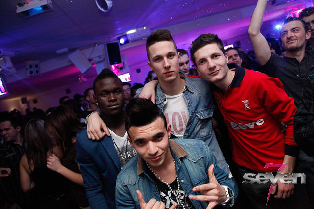 Cliquer pour voir l'image en taille réelle