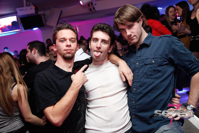 Cliquer pour voir l'image en taille réelle