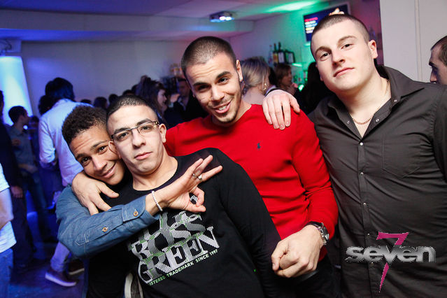 Cliquer pour voir l'image en taille réelle