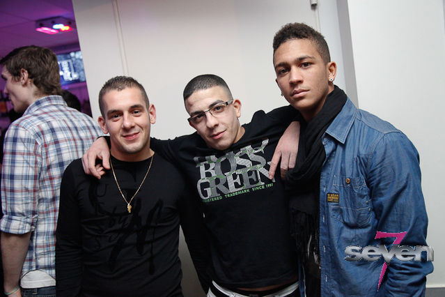 Cliquer pour voir l'image en taille réelle