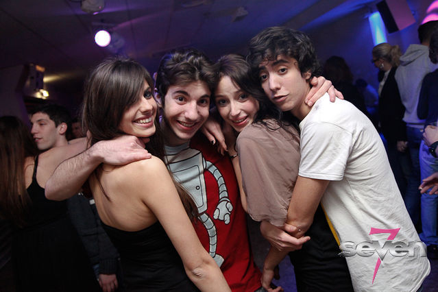 Cliquer pour voir l'image en taille réelle