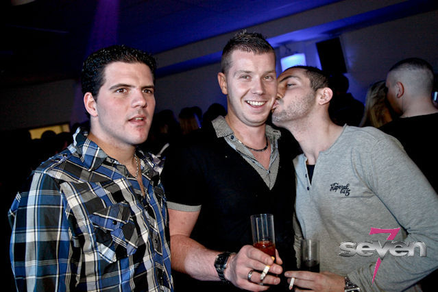 Cliquer pour voir l'image en taille réelle