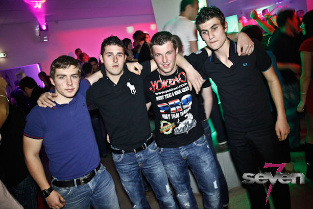 Cliquer pour voir l'image en taille réelle