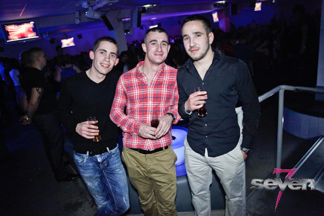 Cliquer pour voir l'image en taille réelle